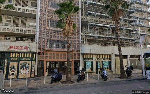 Façade : 304 avenue de la République, Toulon